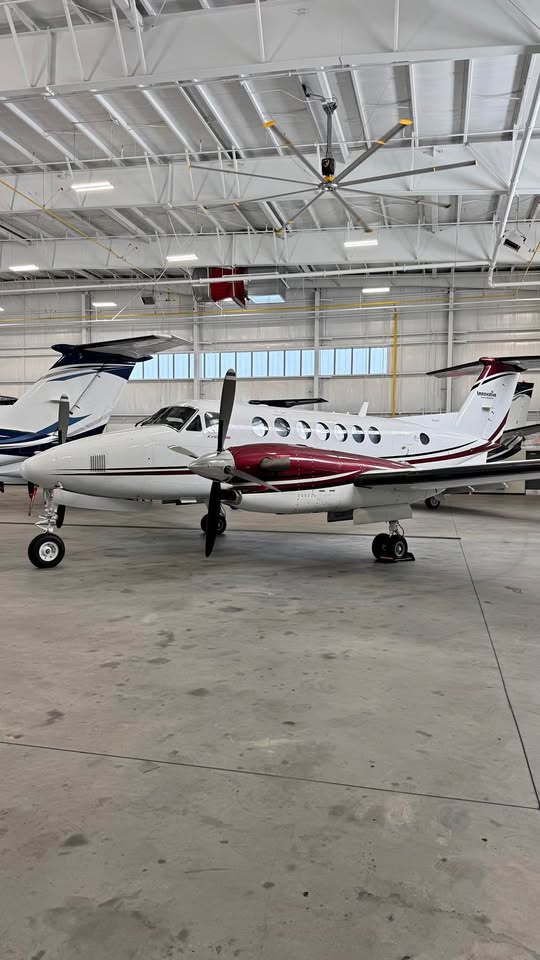 2014 Beechcraft Beech King Air 350i, photo 1