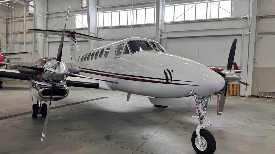 2014 Beechcraft Beech King Air 350i, photo 9