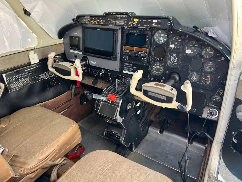 1966 Cessna 310k, photo 6