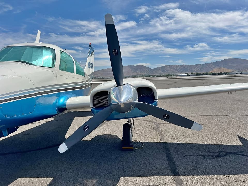 1966 Cessna 310k, photo 1