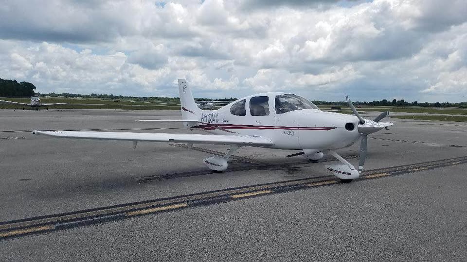 Cirrus SR20, photo 10