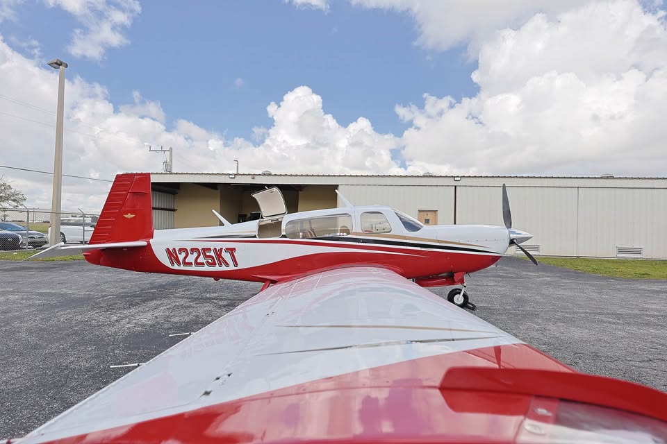 1993 Mooney M20M tls, photo 11