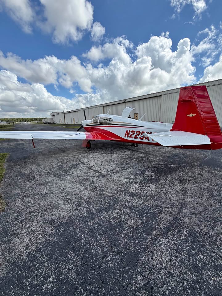 1993 Mooney M20M tls, photo 1