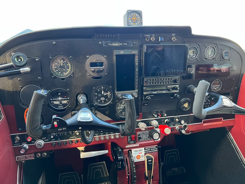 1969 Cessna 172k, photo 10