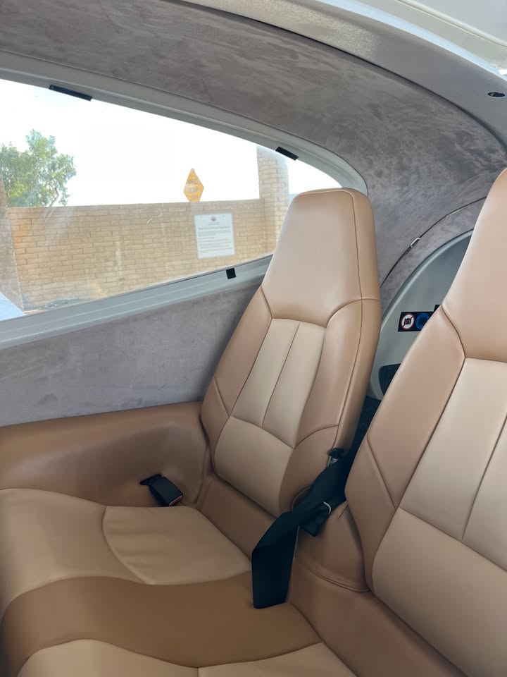 2004 Diamond DA40, photo 7