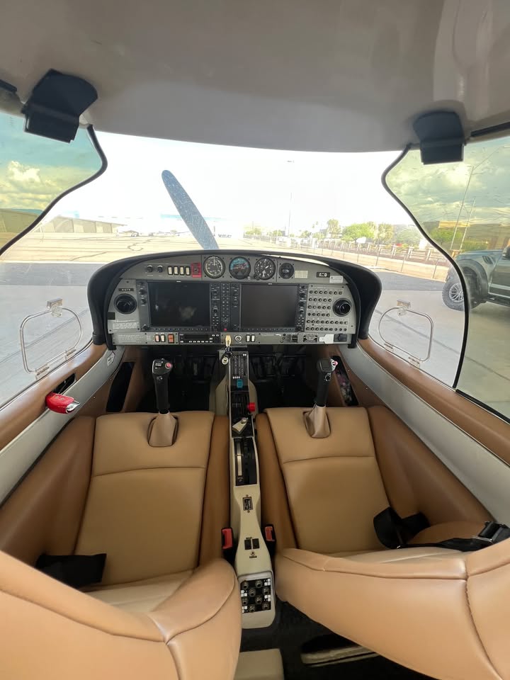 2004 Diamond DA40, photo 6