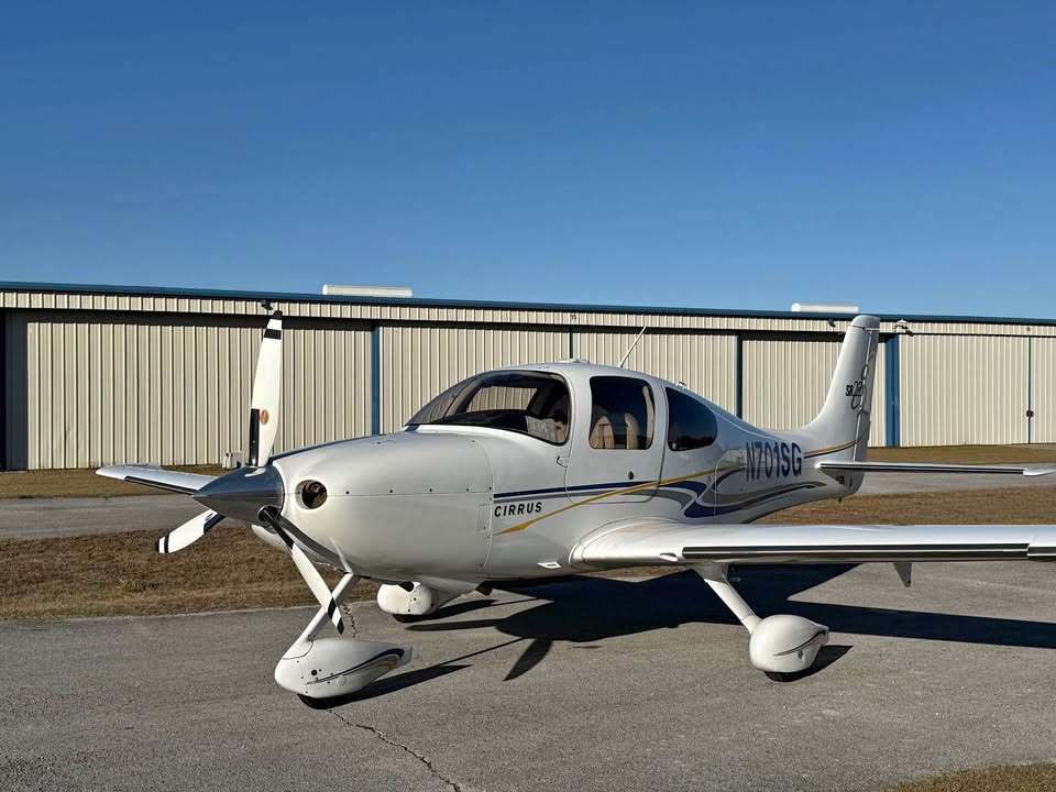 2004 Cirrus SR22, photo 1