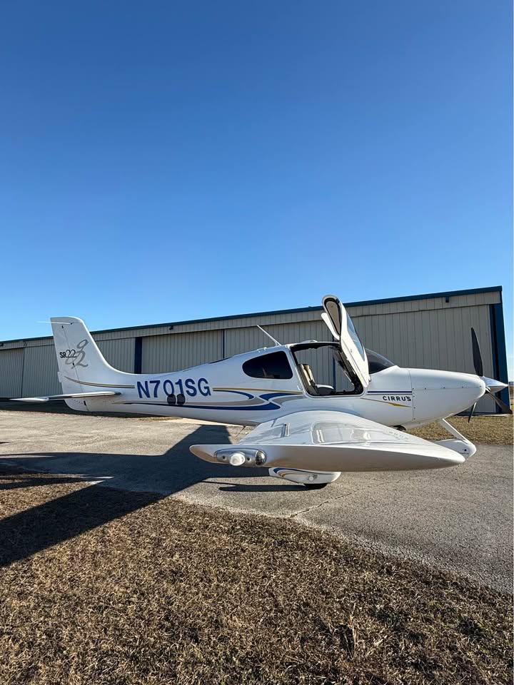 2004 Cirrus SR22, photo 4