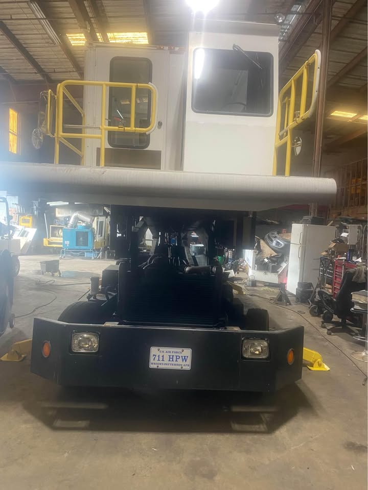 1997 Airport Airplane Ambu-lift 20 Feet High Diesel Cummins Ambulift Wheelchair, photo 8