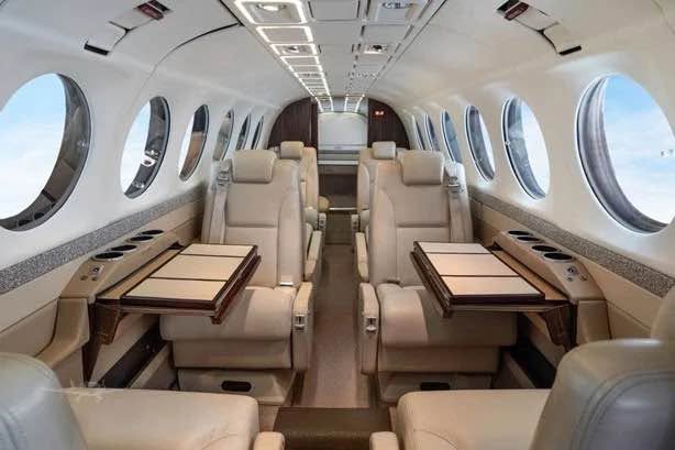 1997 King Air 350, photo 3