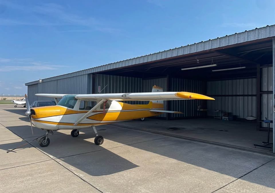 1963 Cessna 150C, photo 2
