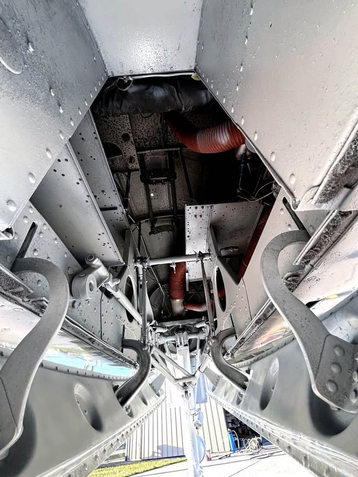 1961 Cessna 310f, photo 12