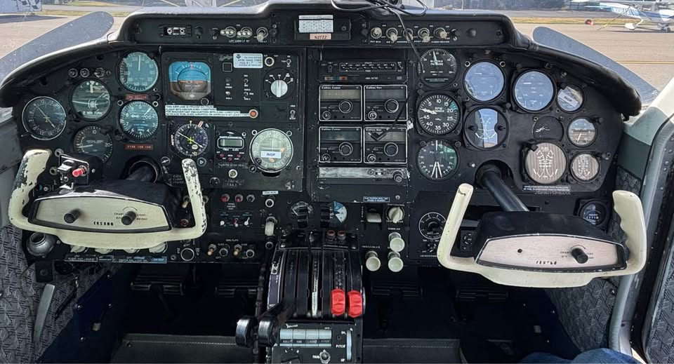 1964 Cessna 310I (Riley Turbo Stream), photo 3