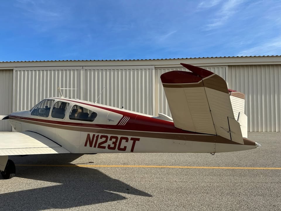 1967 Beechcraft V35 Bonanza, photo 5
