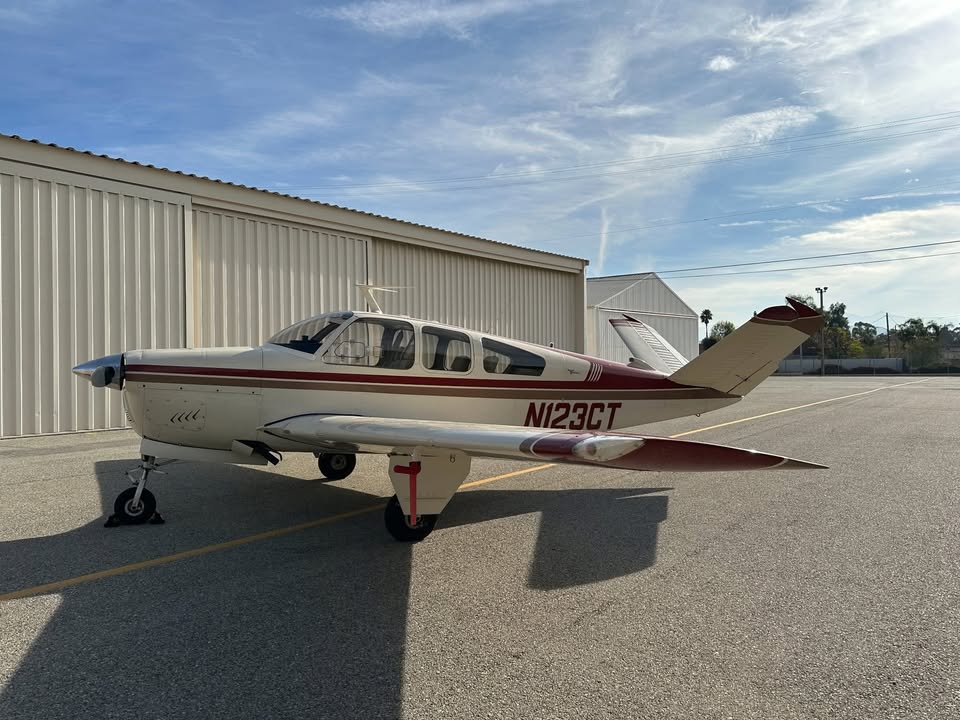 1967 Beechcraft V35 Bonanza, photo 4