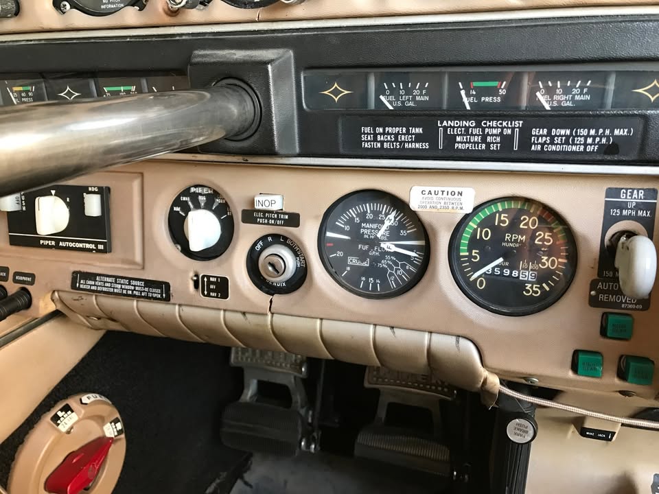 1972 Piper Arrow II - Low hours + New Paint and Interior, photo 6