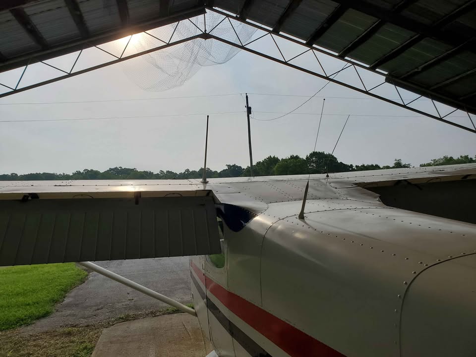1958 Cessna 172, photo 2