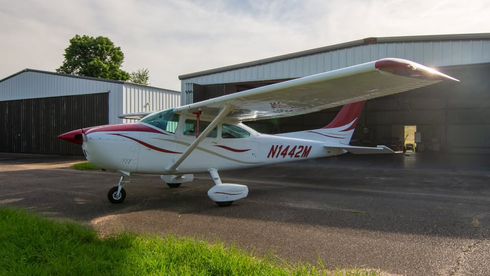 1975 Cessna 182p, photo 3