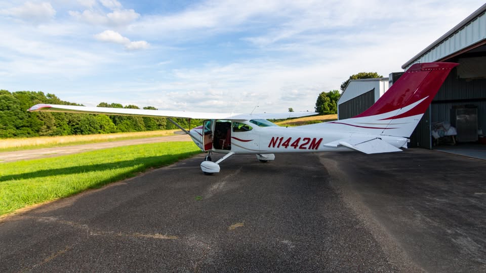 1975 Cessna 182p, photo 10