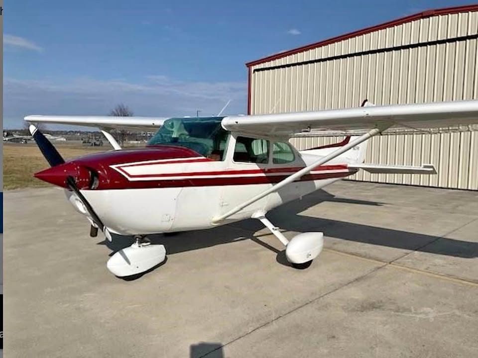 1981 Cessna 172p - skyhawk, photo 1