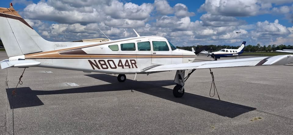 1970 Beechcraft Sierra, photo 2