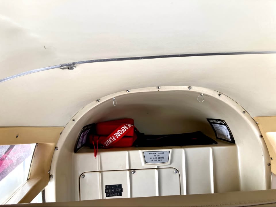 1968 Piper Cherokee 235, photo 12