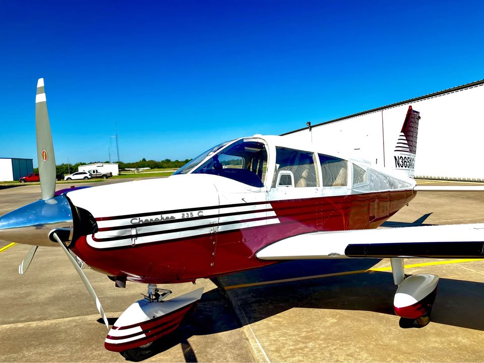 1968 Piper Cherokee 235, photo 2