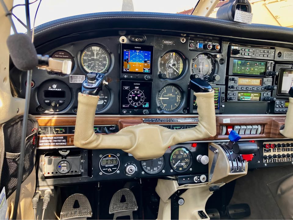 1968 Piper Cherokee 235, photo 16