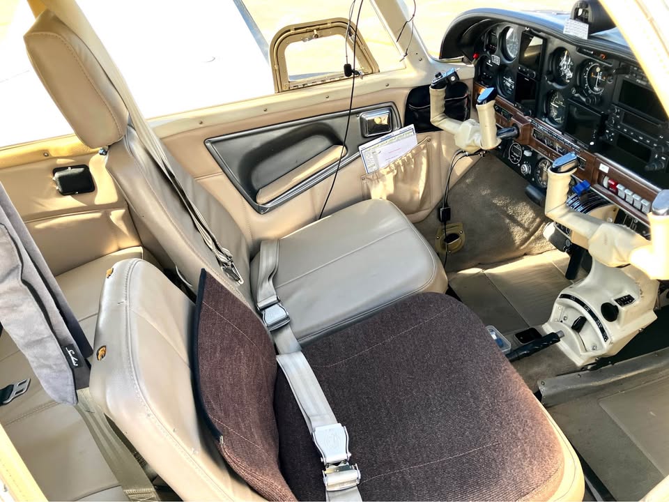 1968 Piper Cherokee 235, photo 11