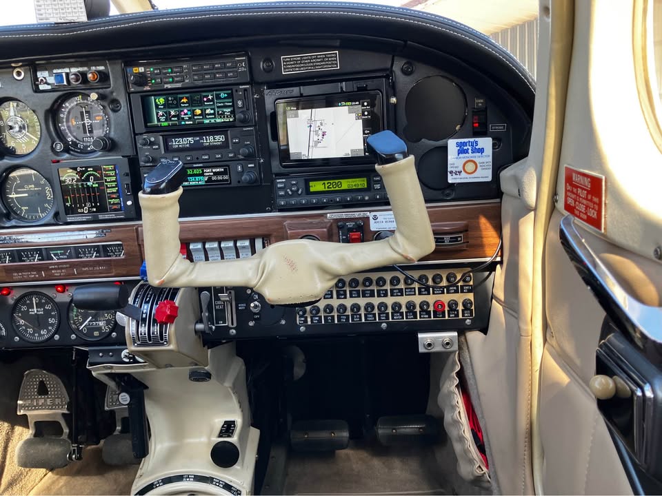 1968 Piper Cherokee 235, photo 15