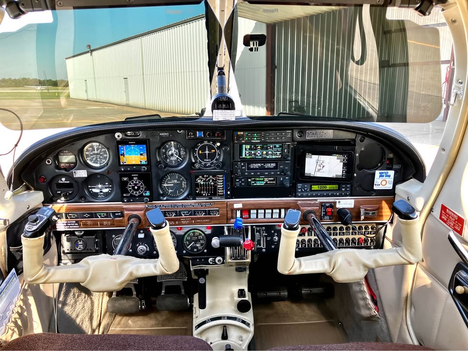 1968 Piper Cherokee 235, photo 17