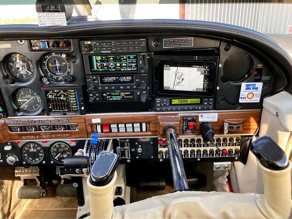 1968 Piper Cherokee 235, photo 13
