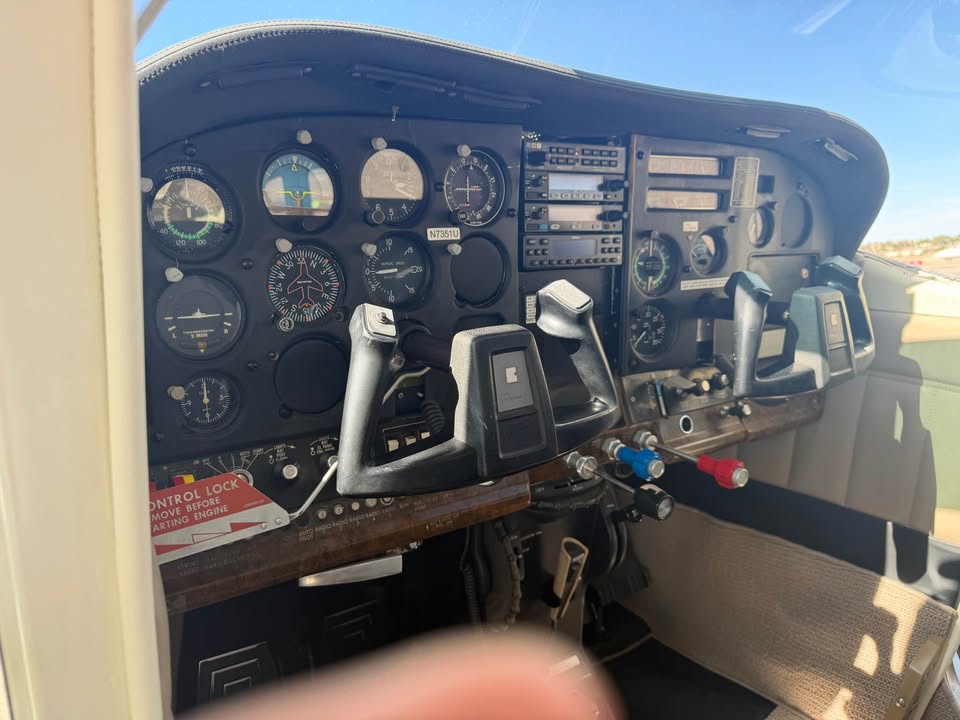 1979 C207T cessna, photo 8