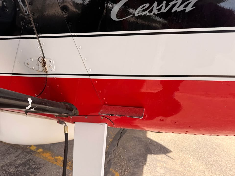 1956 Cessna 180, photo 11