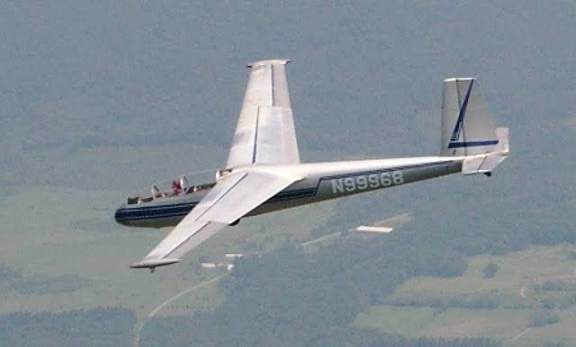 Let L-13 Blanik Glider, photo 2
