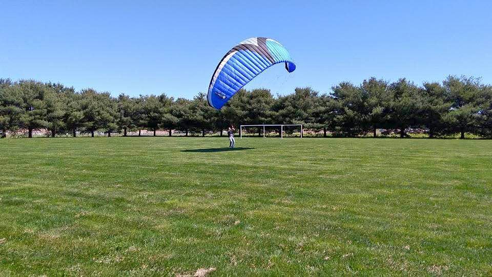 Paratoys Blackhawk 125 Paramotor With Wing, photo 1