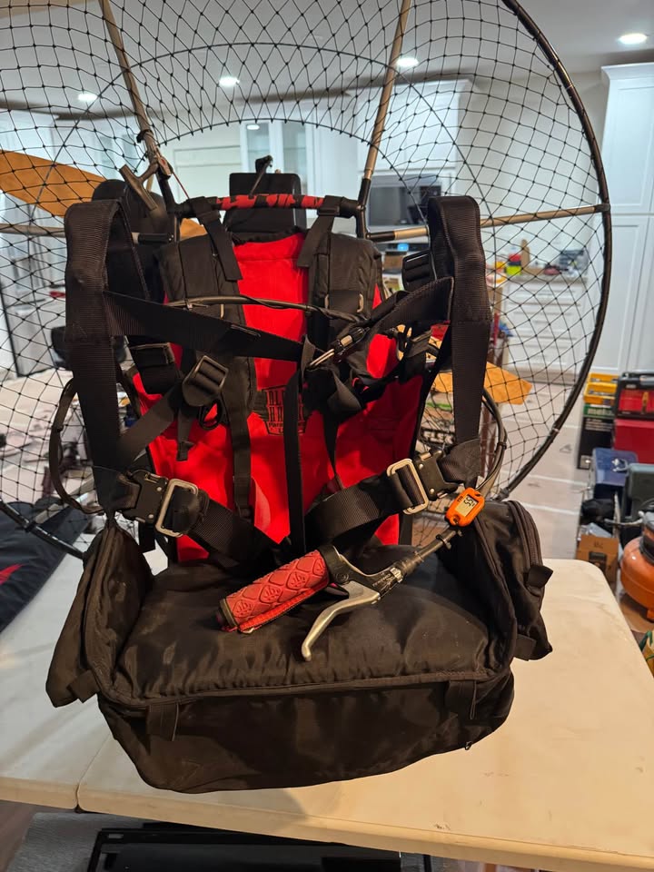 Paratoys Blackhawk 125 Paramotor With Wing, photo 2