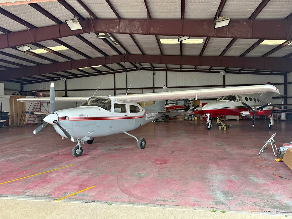 1977 Cessna T210M centurion II, photo 1