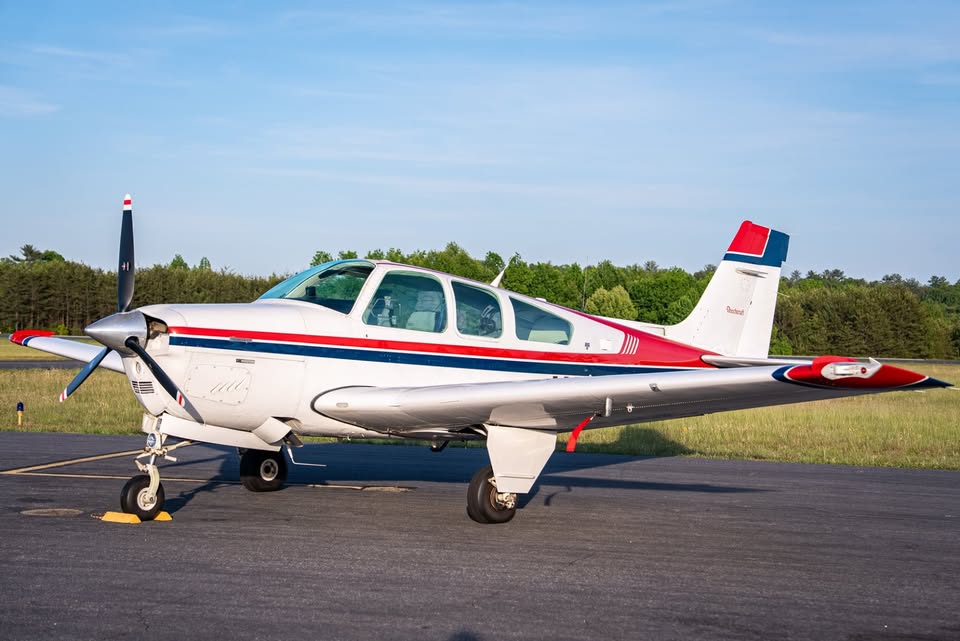 1988 Beechcraft F33A, photo 3