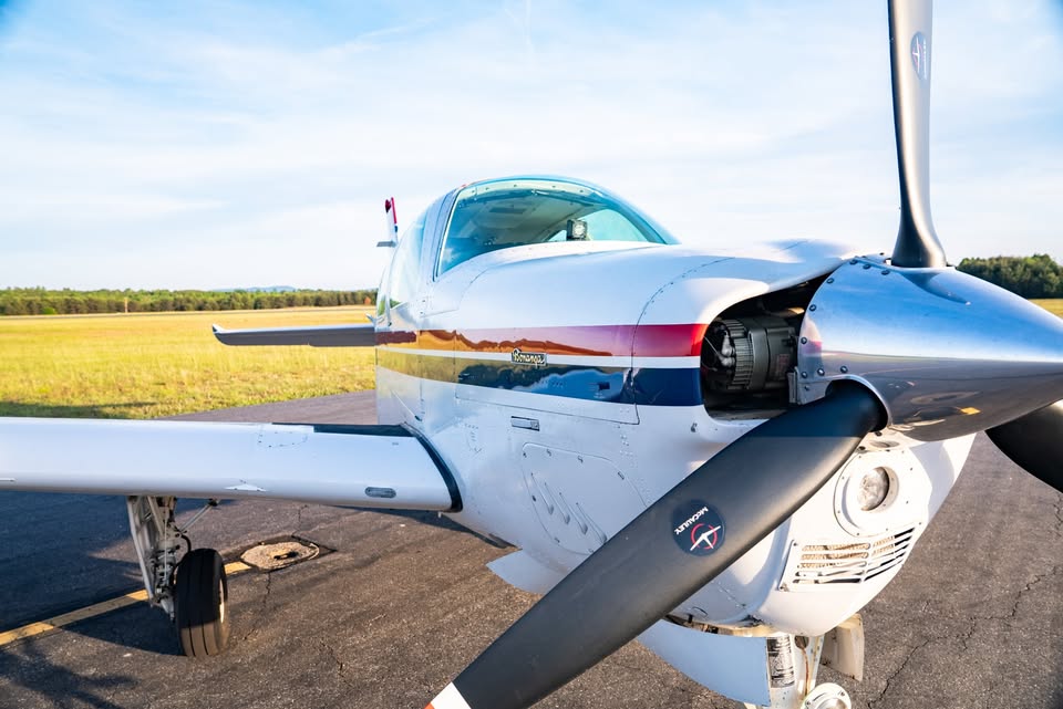 1988 Beechcraft F33A, photo 9