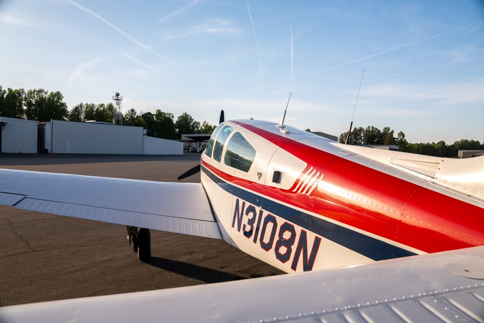 1988 Beechcraft F33A, photo 7