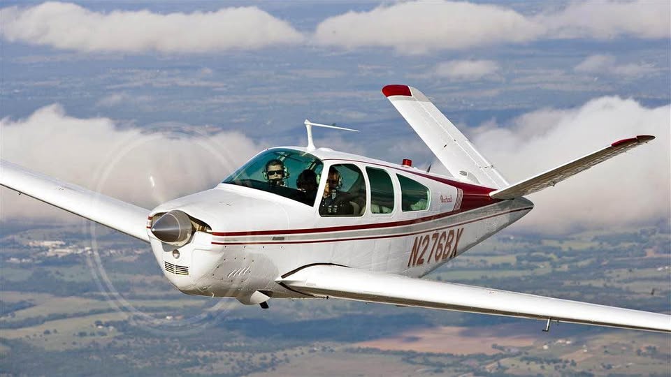 Beechcraft Bonanza, photo 1