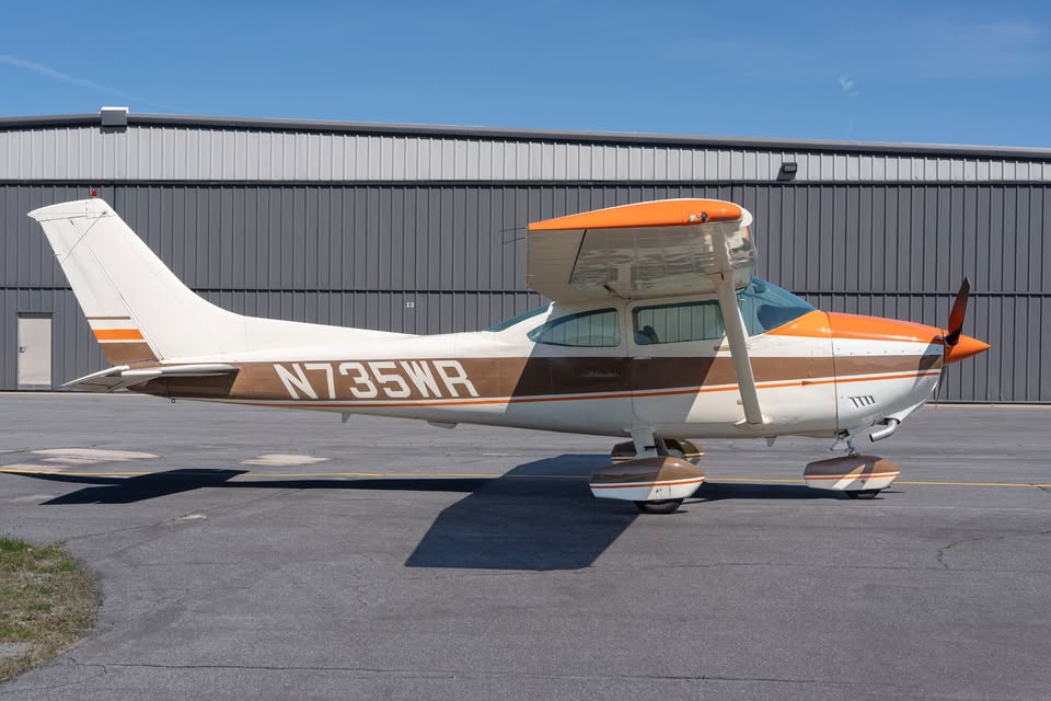 1977 Cessna 182Q Skylane, photo 2