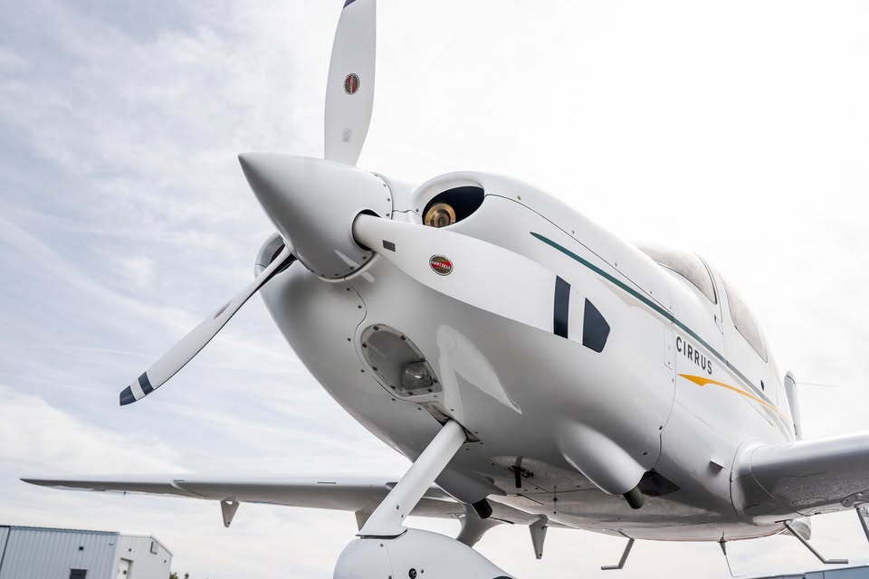 2005 Cirrus SR22-G2, photo 17
