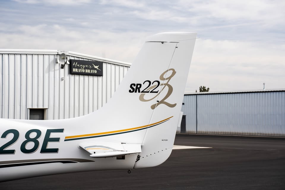 2005 Cirrus SR22-G2, photo 16