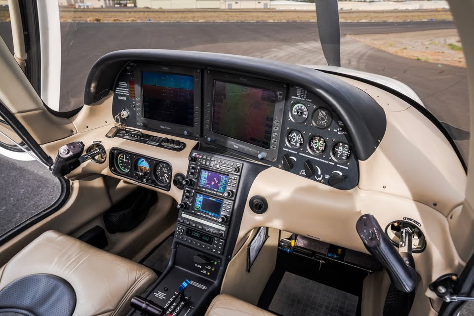 2005 Cirrus SR22-G2, photo 8