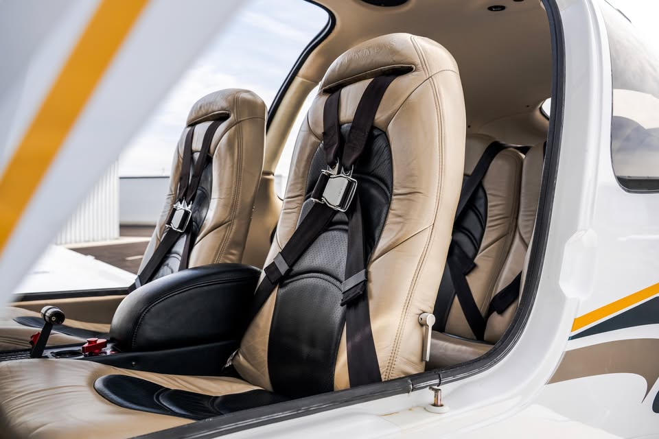 2005 Cirrus SR22-G2, photo 4