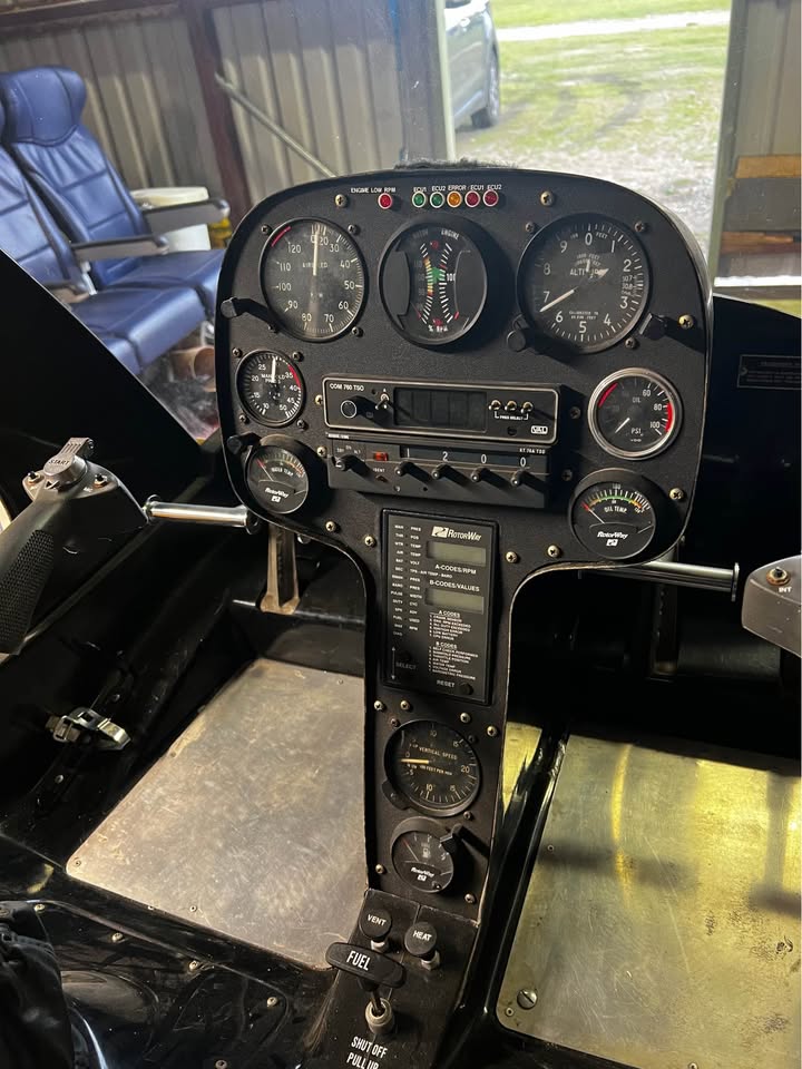 Rotorway 162F Helicopter, photo 7