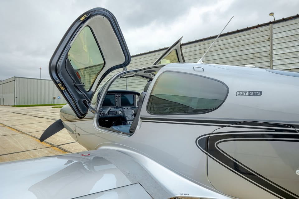 2022 Cirrus SR22T-G6, photo 3