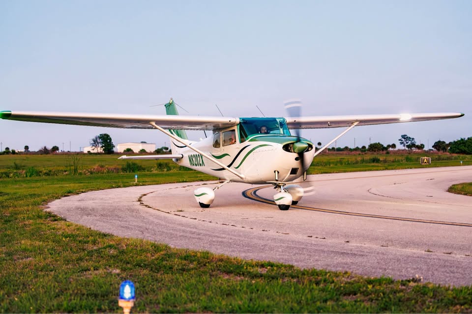 1961 Cessna 172b skyhawk, photo 1